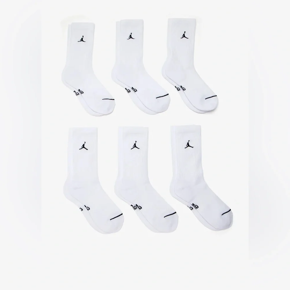 NEW Nike Air Jordan Dri-fit Everyday Cushioned Crew Socks 6 Pairs White